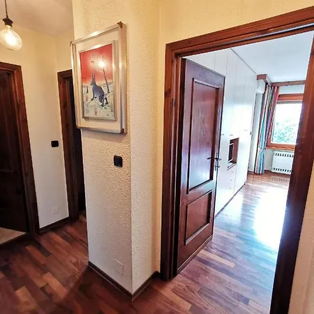 Hostdomus - Queen Apartment